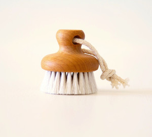 Florence Face Brush Oamaru Apothecary