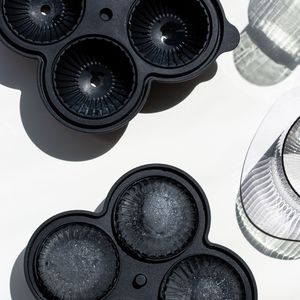 Designstuff: DESIGNSTUFF – Sphere Riplet Ice Cube Tray, Black