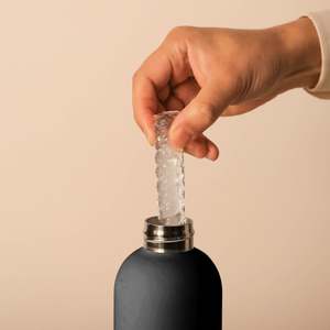 DESIGNSTUFF – Spiral Twist Ice Cube Tray, Black