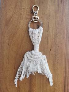 Home Lifestyle: Macrame Mermaid Tail Keyring