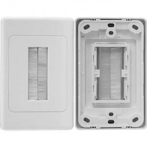 Av Devices Cables: Wall Brush Plate Cable Entry - White