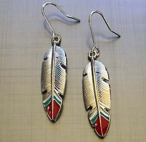 Earrings feathers