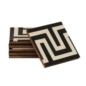 Kitchen Tableware: Black & White Coasters (set 6)