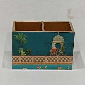 Holder - Checkered Tile with Elephant