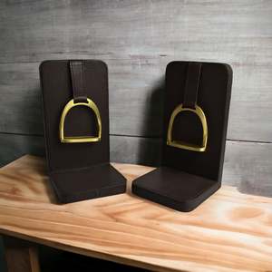 Decor: Bookends with Stirrups - Dark Brown Leather