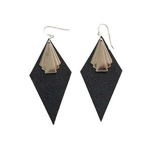 Befallen Leather Collection: Diamond Fans Black with Gold or Silver