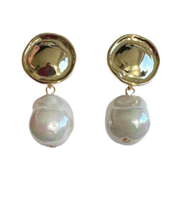 Metals And Pearls: Baroque Sealed Pearl Studs