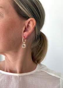 Cushion open style Hoops