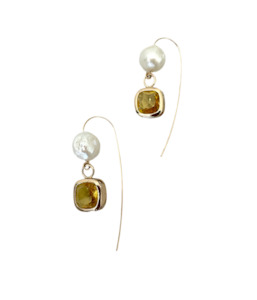 Pearls: Pearl & Cushion Statement Ear wires