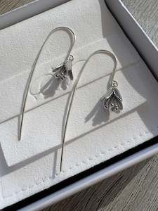 Metals And Pearls: Lone Botanicals on Statement Ear Wires