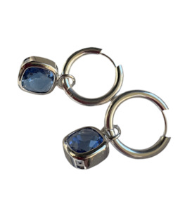 Metals And Pearls: Glass Cushion Hoops Silver/Sapphire