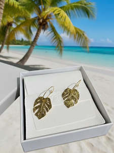 Monstera Leaf on Hoops -Gold