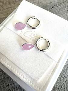 The Odi Edit: Pink Chalcedony drops on Huggies