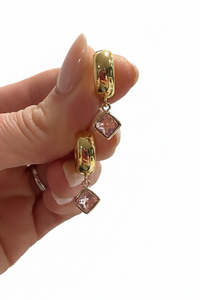 Pink Baby Rhombus Jewel on Huggies Gold