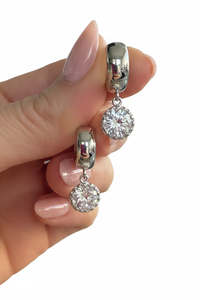 The Odi Edit: Sparkly rounds silver on Huggies