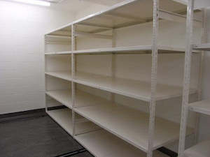 Shelving: Long Span Shelving (Light Racking)