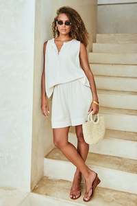 Bottoms: eb&ive Alesia Shorts - Tusk