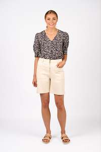 Knewe Spin Short - Natural Denim