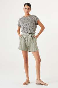 Shorts: Garcia Penelope Shorts - Seagrass