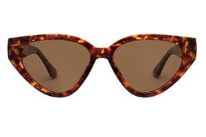 Privé Revaux Sunglasses - The Fly Girl - Tort