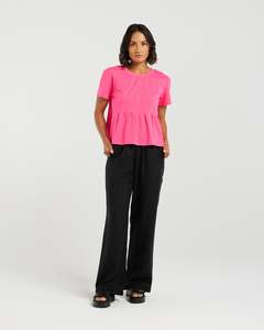 Et Alia Ss25 Drop 1 September: et alia Ari Top - Flamingo