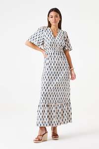 New Arrivals: Garcia Camila Dress - Pearl