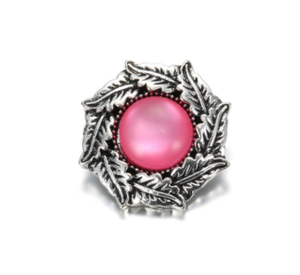 Products: 20mm Pink Leaf Snap