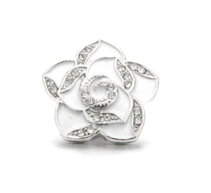 Products: 20 mm Elegant White Flower Snap