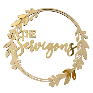 Homeware: Christmas Family Wreath