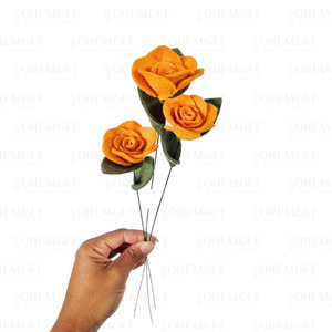 Flowers: Mini Roses – 3 stems
