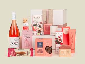 Gifts Over 200: Pink Goddess Gift Hamper