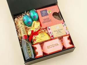 Bespoke And Corporate Gifts: Easter Pamper Gift Box