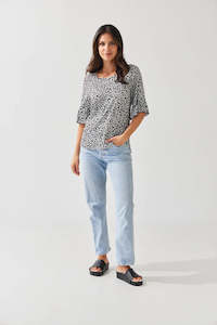 Tuesday - Narelle Top - Black Daisy