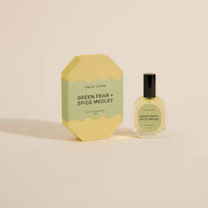 Pots Vases: Celia Loves - Green Pear & Spice Medley - Room Spray 50ml