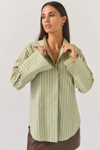 Lifestyle: Tuesday - Mark Shirt - Emerald Stripe
