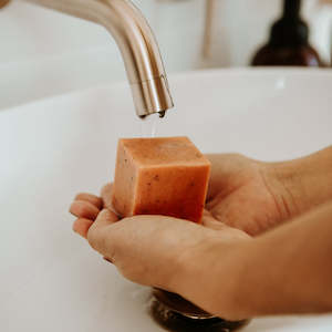 Kawakawa & Horopito Refreshing & Cleansing Soap Bar – 100g