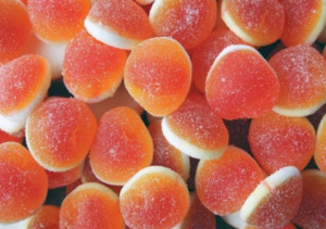 International Sweets The Old Lolly: Sugared Filled Peaches Hearts
