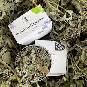 Olives Kitchen: NZ Grown Catnip - Herbal Cat Happiness