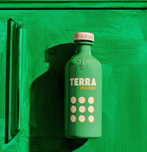 Italy Extra Virgin Olive Oil: Olio Guglielmi - 'Edition Tales - Terra Pregiata' - Coratina