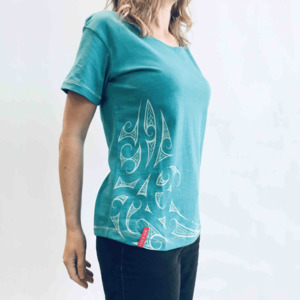 Kia Kaha Women’s Tee – Jade Ngaru