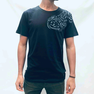 Kiwi Planet Shoulder Tattoo Tee – Midnight