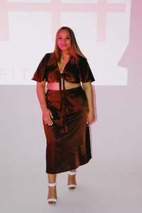 Size 18: Tia Midi Set