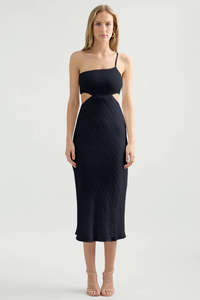 Ball: Norah Midi