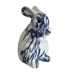 Home And Living: Fine China Pattern Design Rabbit Grooming Position