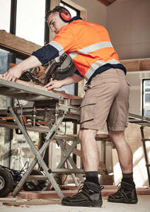 Pants Shorts: Mens Streetworx Curved Cargo Short ZS360