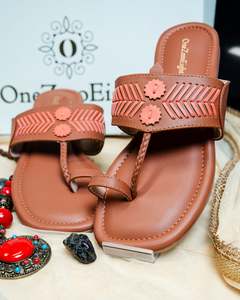 Flats: Hazel (Kolhapuri)