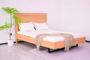 Bedroom: Elba Queen Bed - Natural