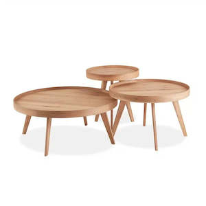 Coffee Table: Reflect Set of 3 Coffee Tables - Natural oak