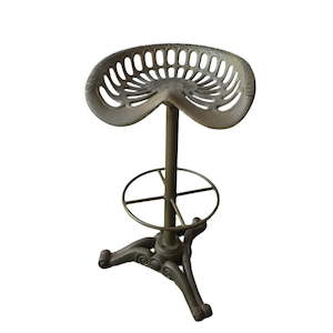 Bar Table Bar Stools: Cast Iron Tractor Seat Barstool