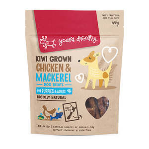 Xmas: Yours Droolly Kiwi Grown Puppy Chicken & Mackerel Treats
